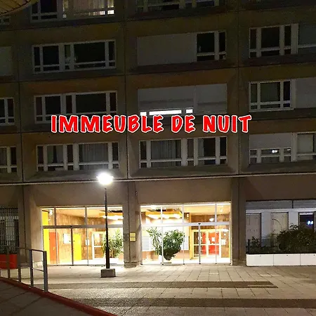 Апартаменты Un Cocon A Deux Pas Du Metro Et Avec Parking Inclus *