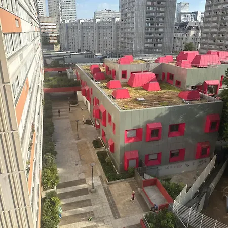 Un Cocon A Deux Pas Du Metro Et Avec Parking Inclus Париж