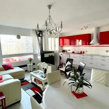 Un Cocon A Deux Pas Du Metro Et Avec Parking Inclus Apartamento *