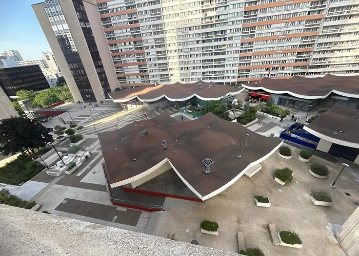 Апартаменты Un Cocon A Deux Pas Du Metro Et Avec Parking Inclus