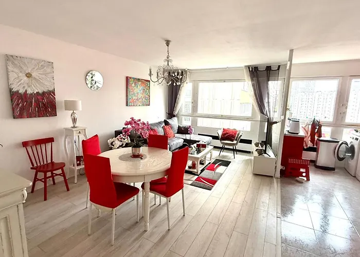 Apartment Un Cocon A Deux Pas Du Metro Et Avec Parking Inclus Paris