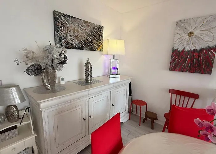 Apartament Un Cocon A Deux Pas Du Metro Et Avec Parking Inclus